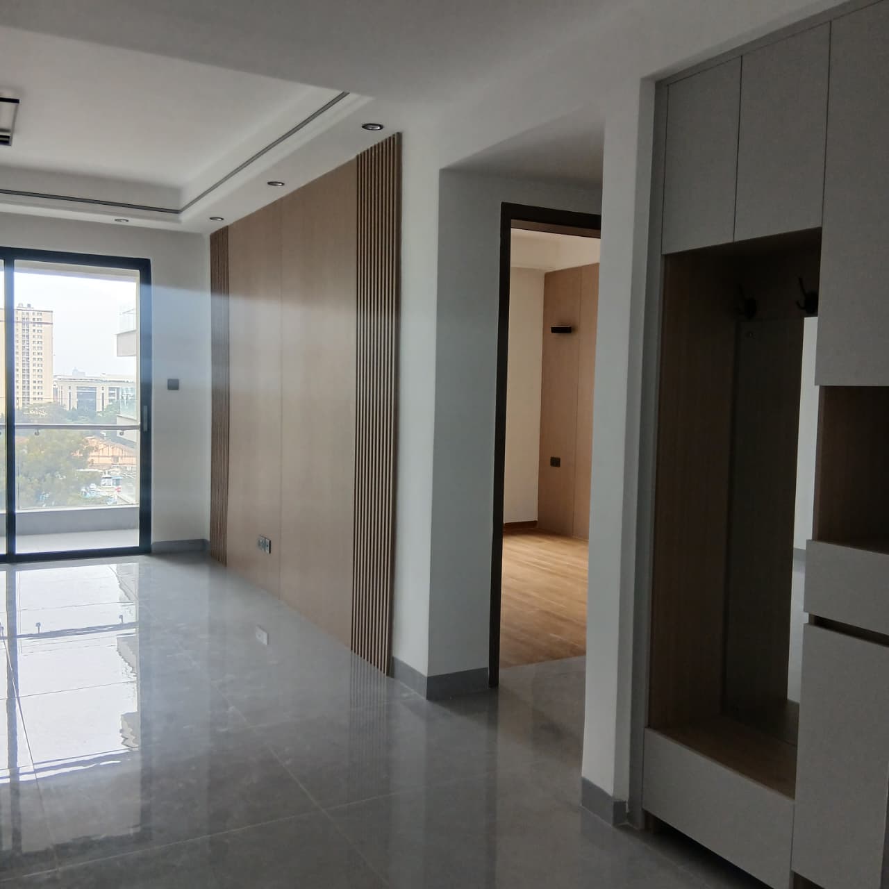 1 BR ALONG PADMORE ROAD